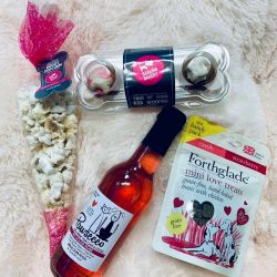 Valentine’s Day Special Love Treat Pack For Dogs